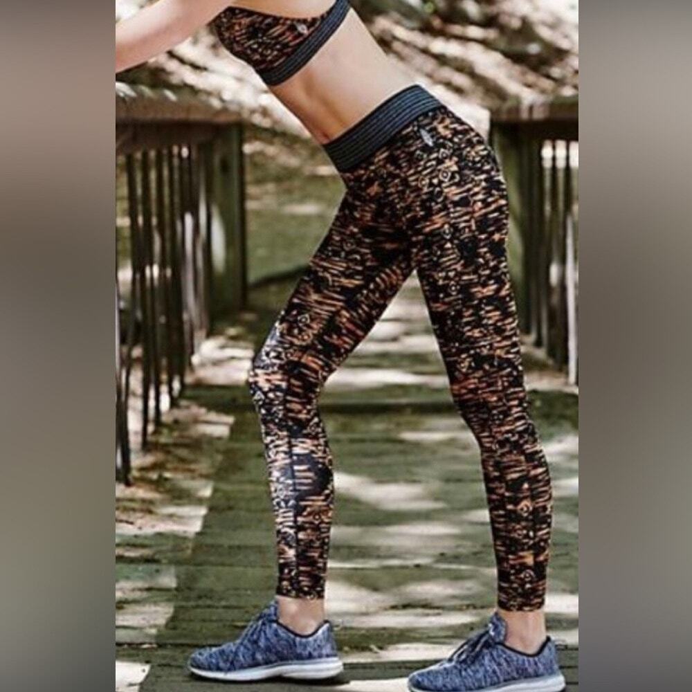 Free People Movement Geometric Print Leggings Medium Black Brown Stretch